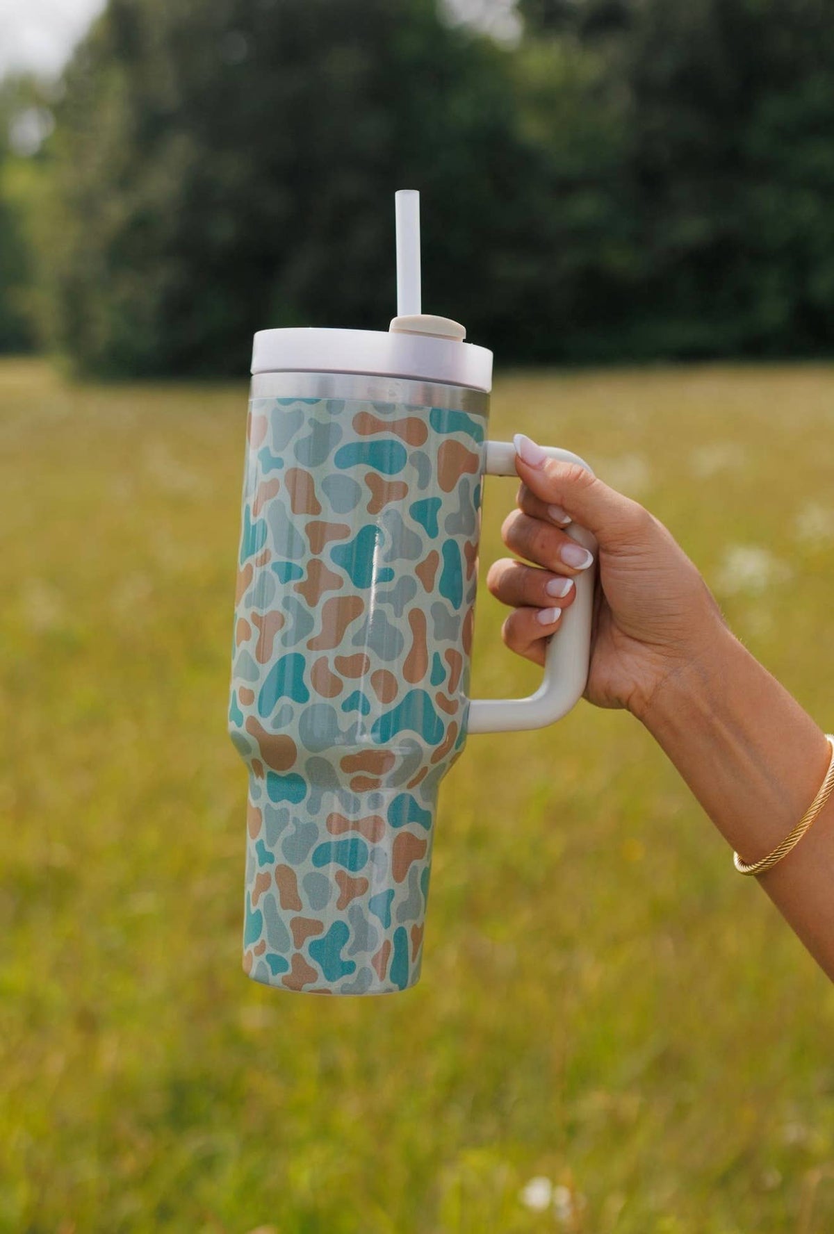 Turquoise Camo Tumbler  40oz