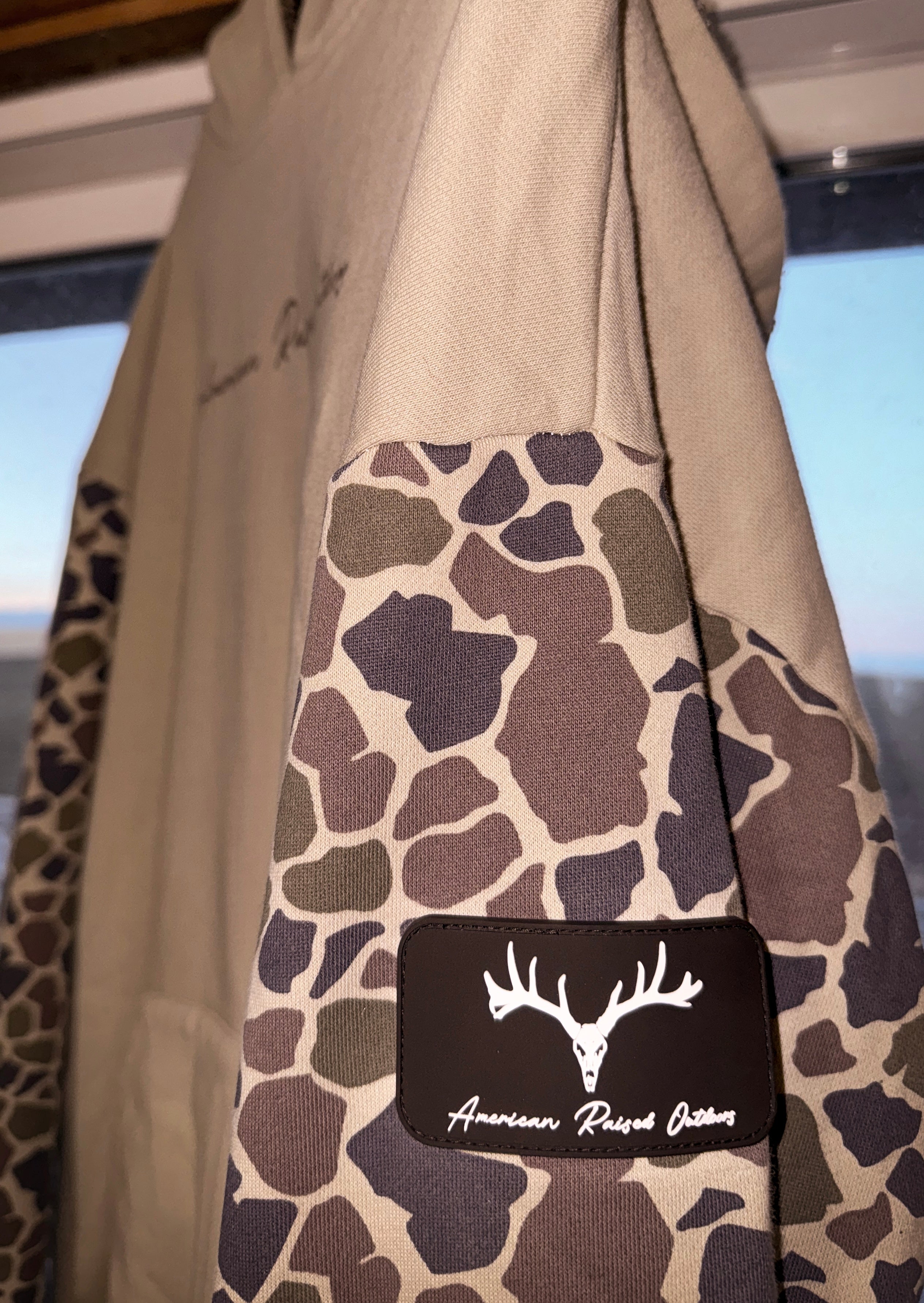 AMERICAN RAISED OUTDOORS HOODIE