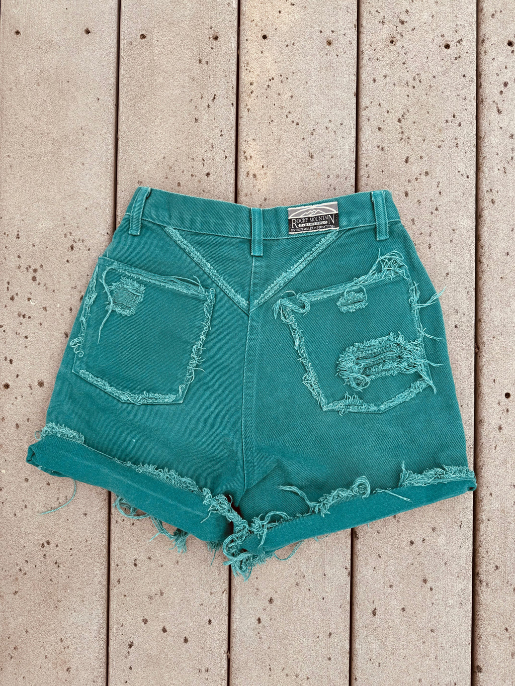 RODEOS & ROCKIES 22.5”