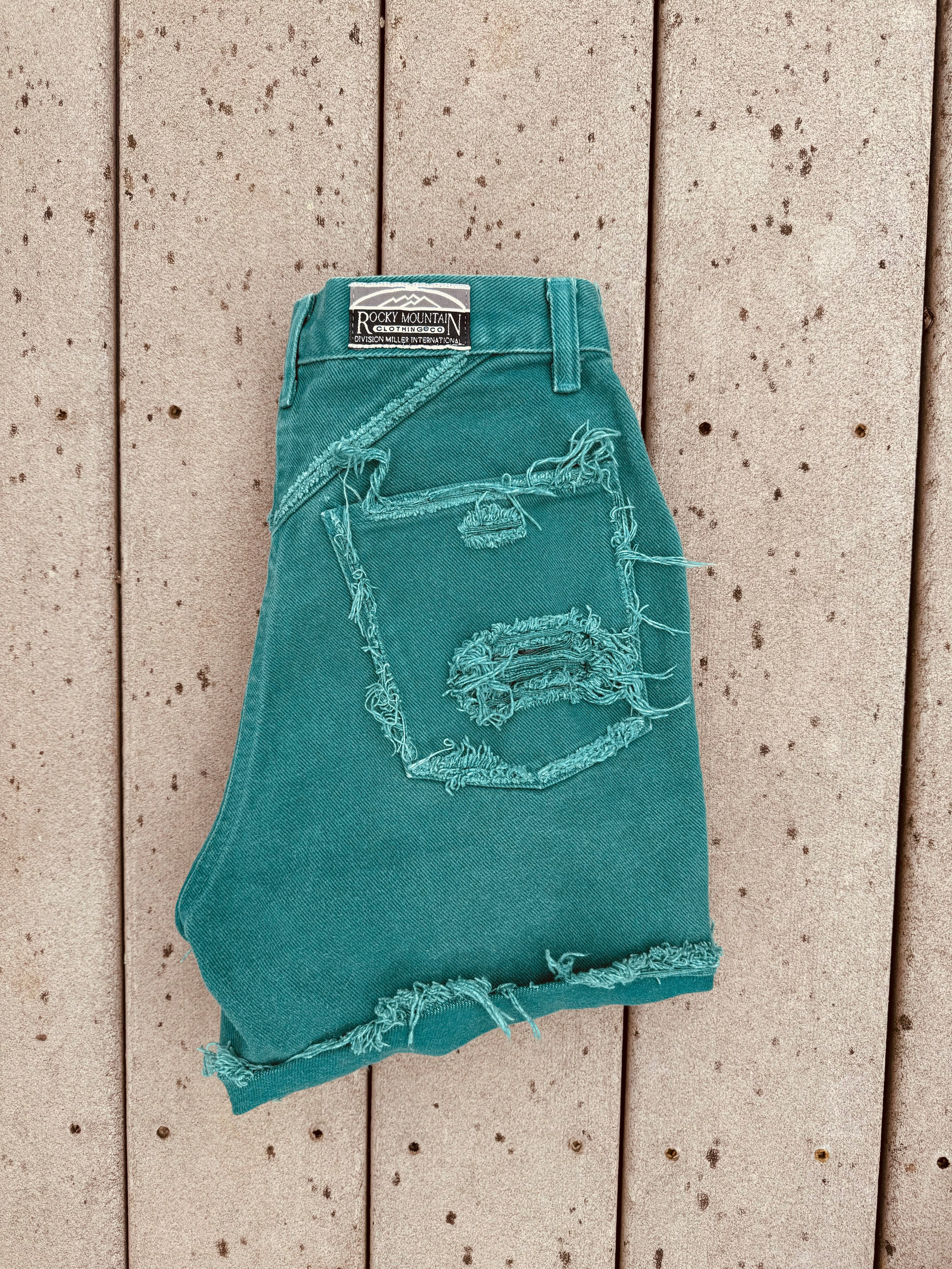 RODEOS & ROCKIES 22.5”