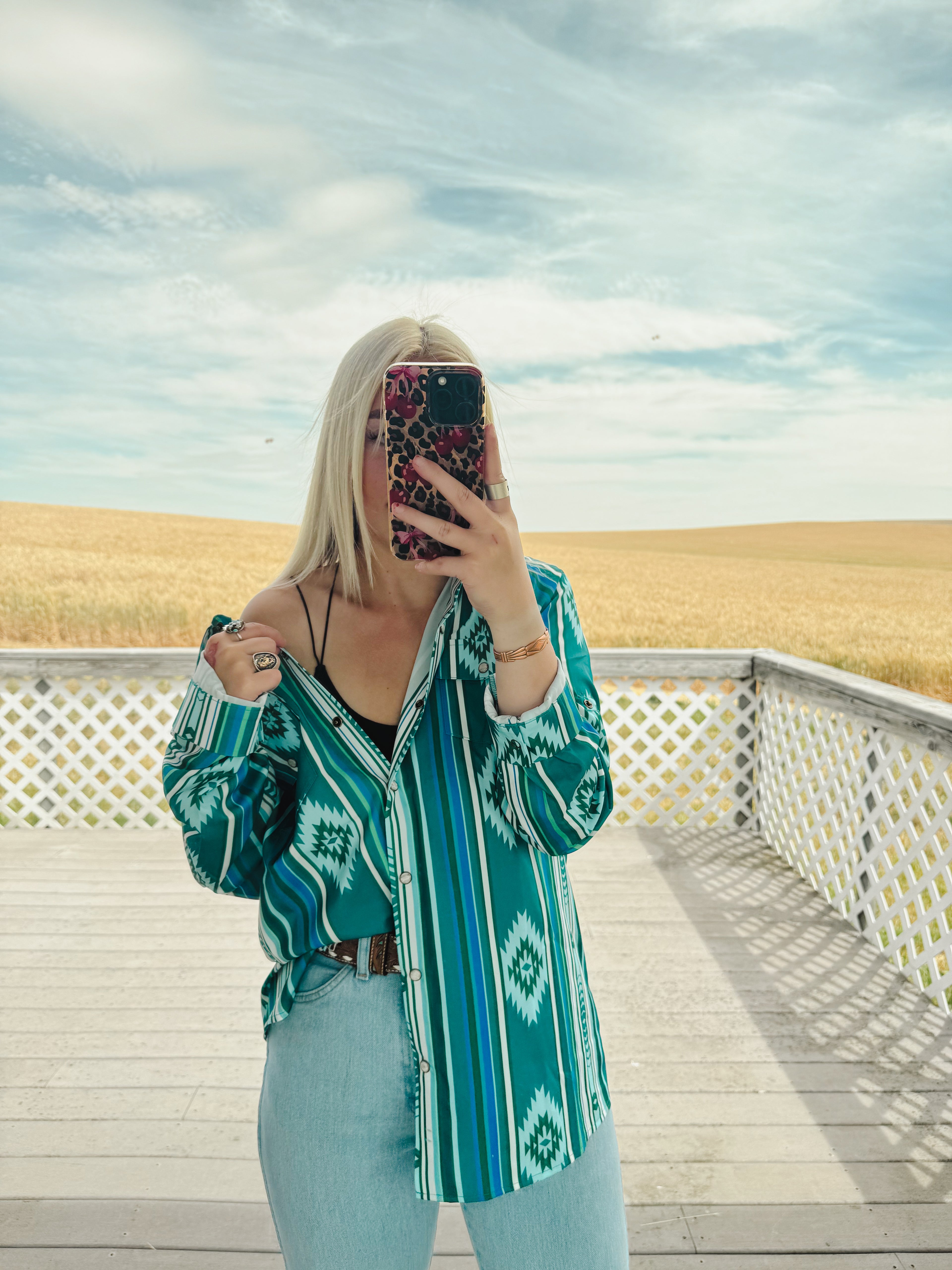 BUCKLE BUNNY BLUES PEARL SNAP