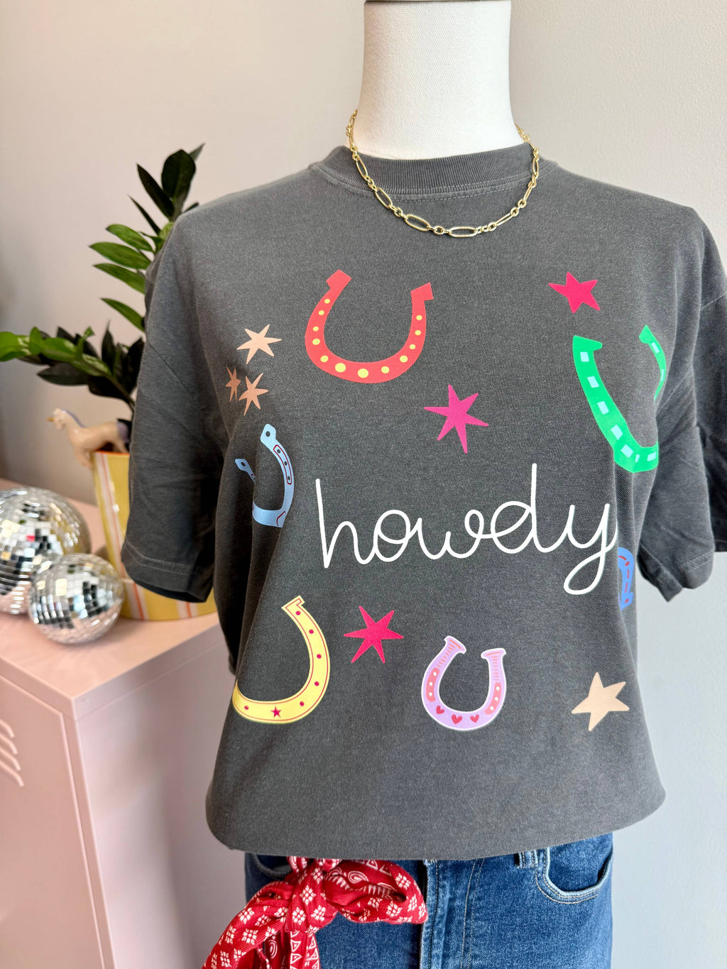 Howdy Horseshoe Tee