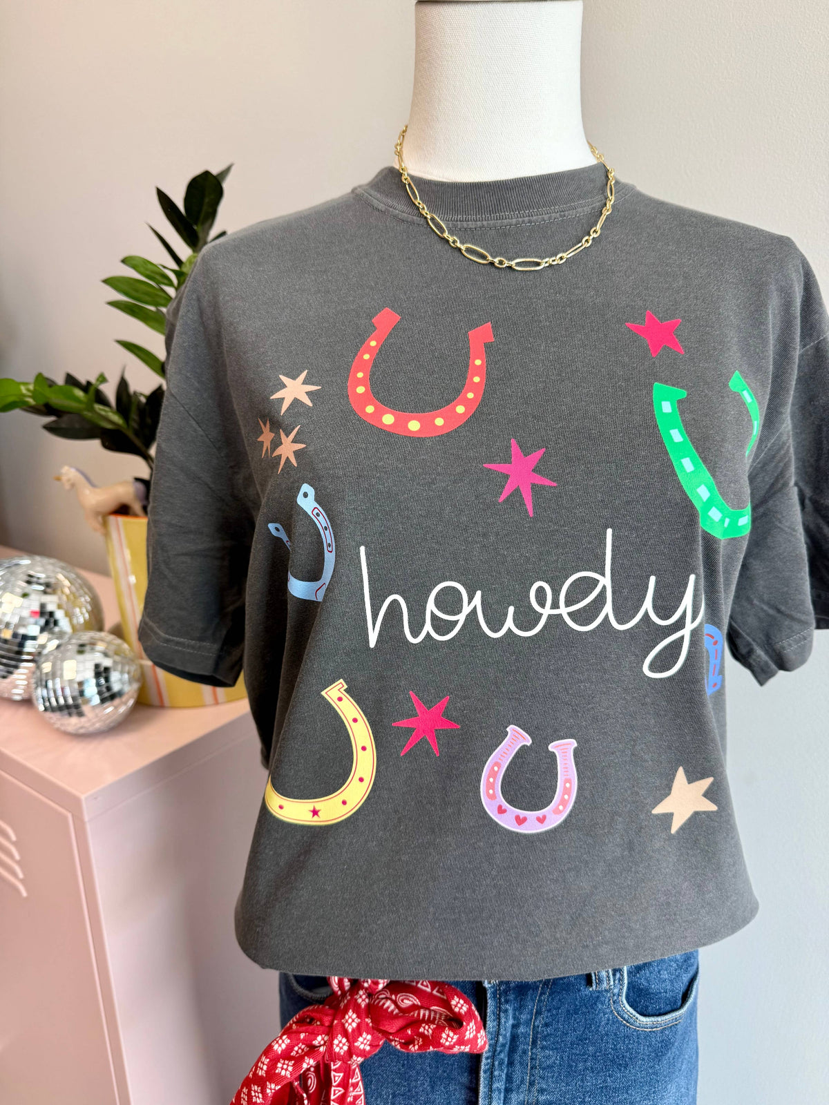Howdy Horseshoe Tee